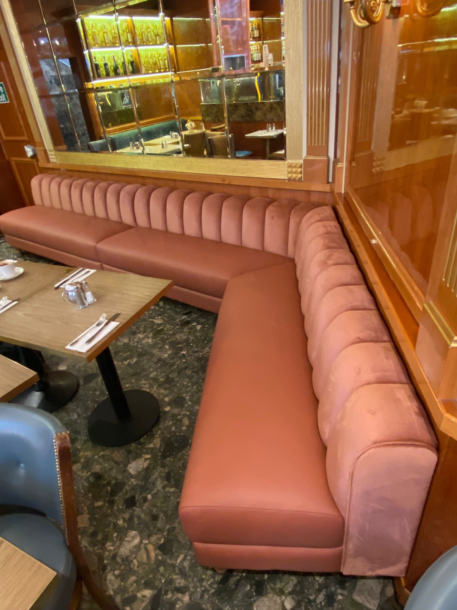 Recover banquette London